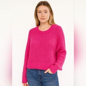 American Eagle Womens‎ Hot Pink Crewneck 💗 Sweater Size Small